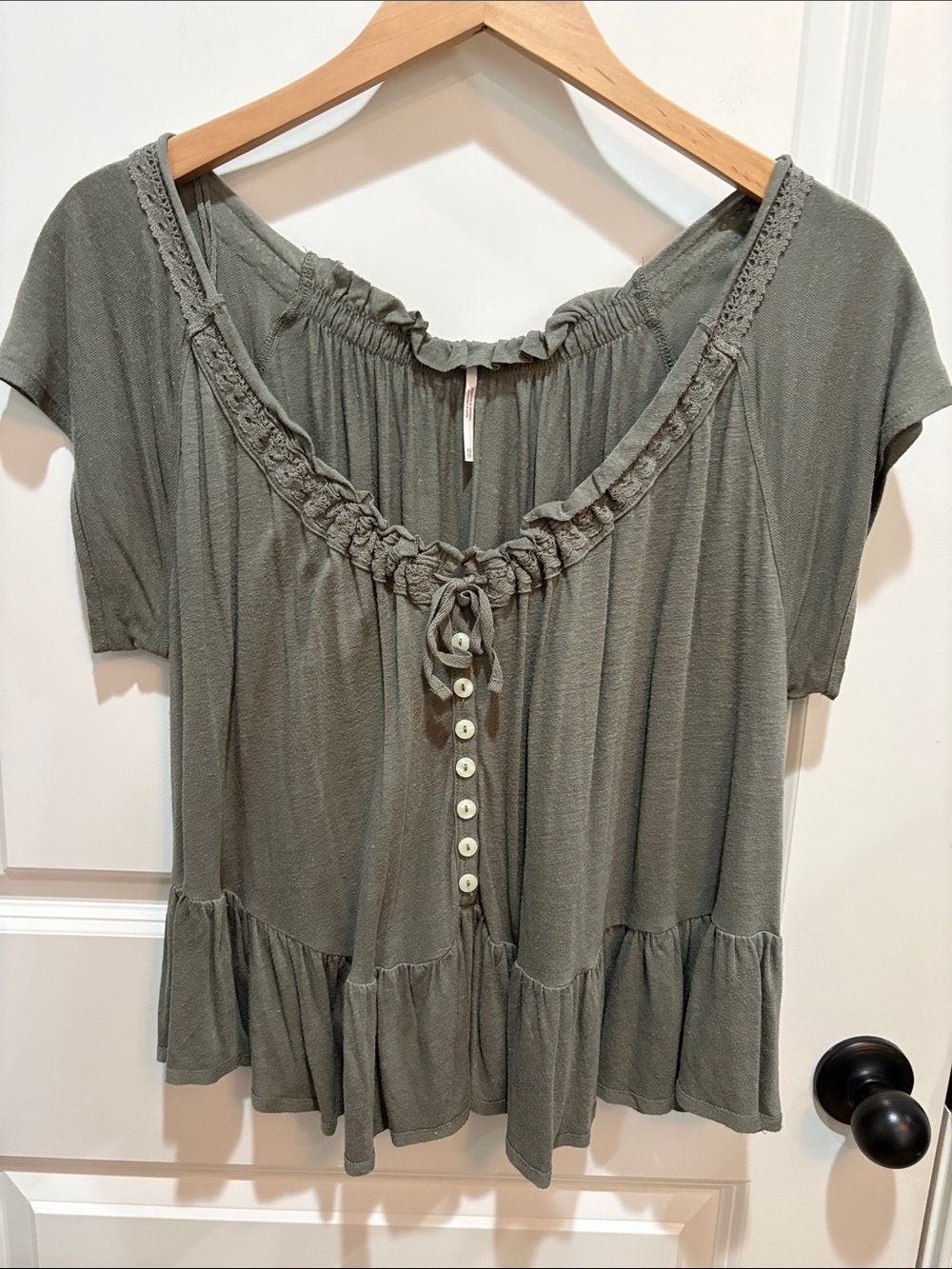 Free People Charlie Tee, a popular bohemian-style short-sleeve crop top